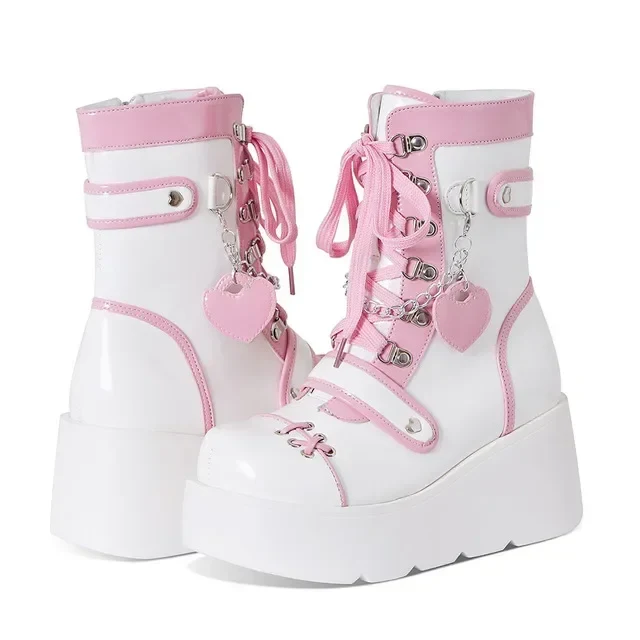 Bottes Plateformes Cœurs Gothiques - Image 5