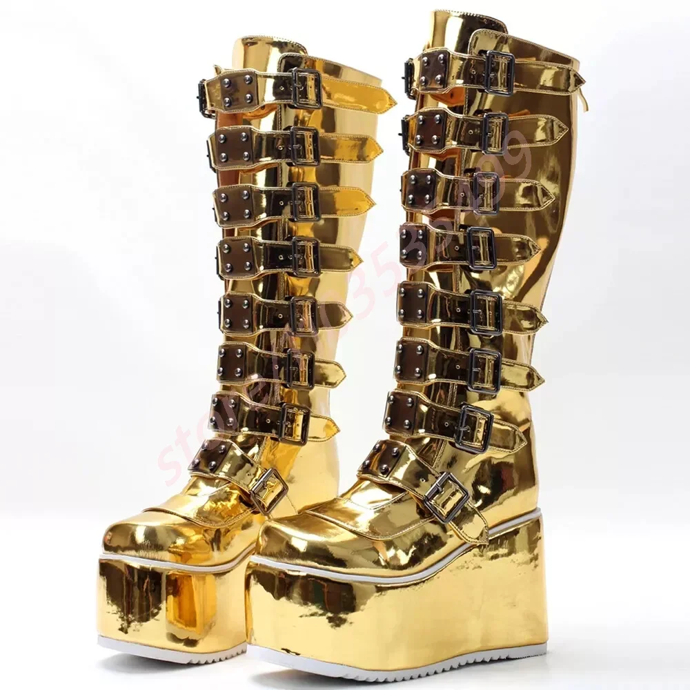 Bottes Scène Vernies à Boucles