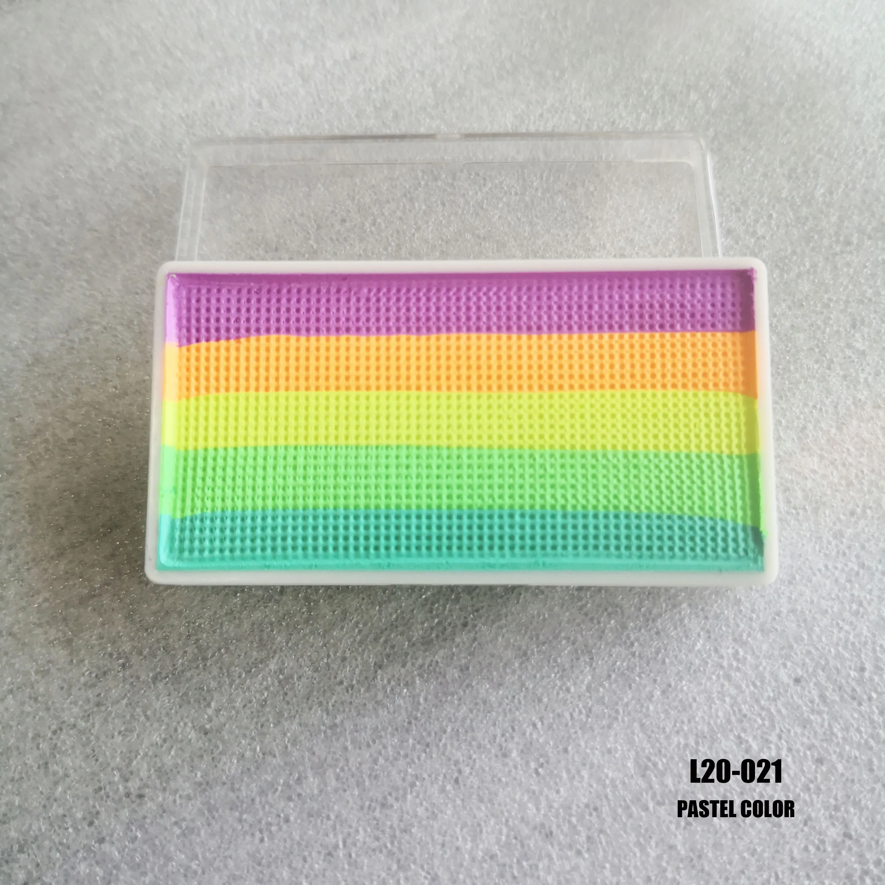 Maquillage Peau Arc-en-Ciel Vif - Image 14