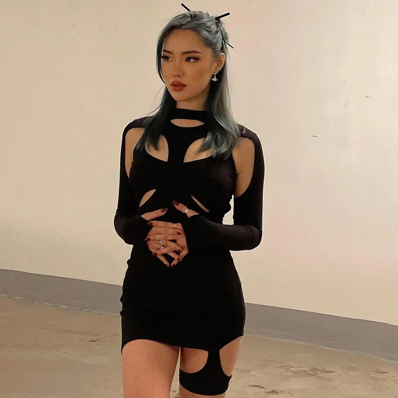 Robe Techno Mini à Découpes